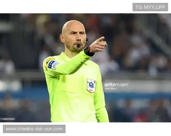 法甲裁判培养体系：专业性与国际认可提升