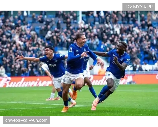 埃弗顿1-1狼队，基恩染红格拉利什两黄离场